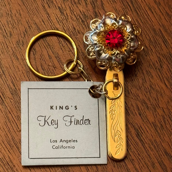 Fire King Accessories - VTG King's Key Finder Los Angeles Ruby Red Rhinestone Engraved Metal Key Chain
